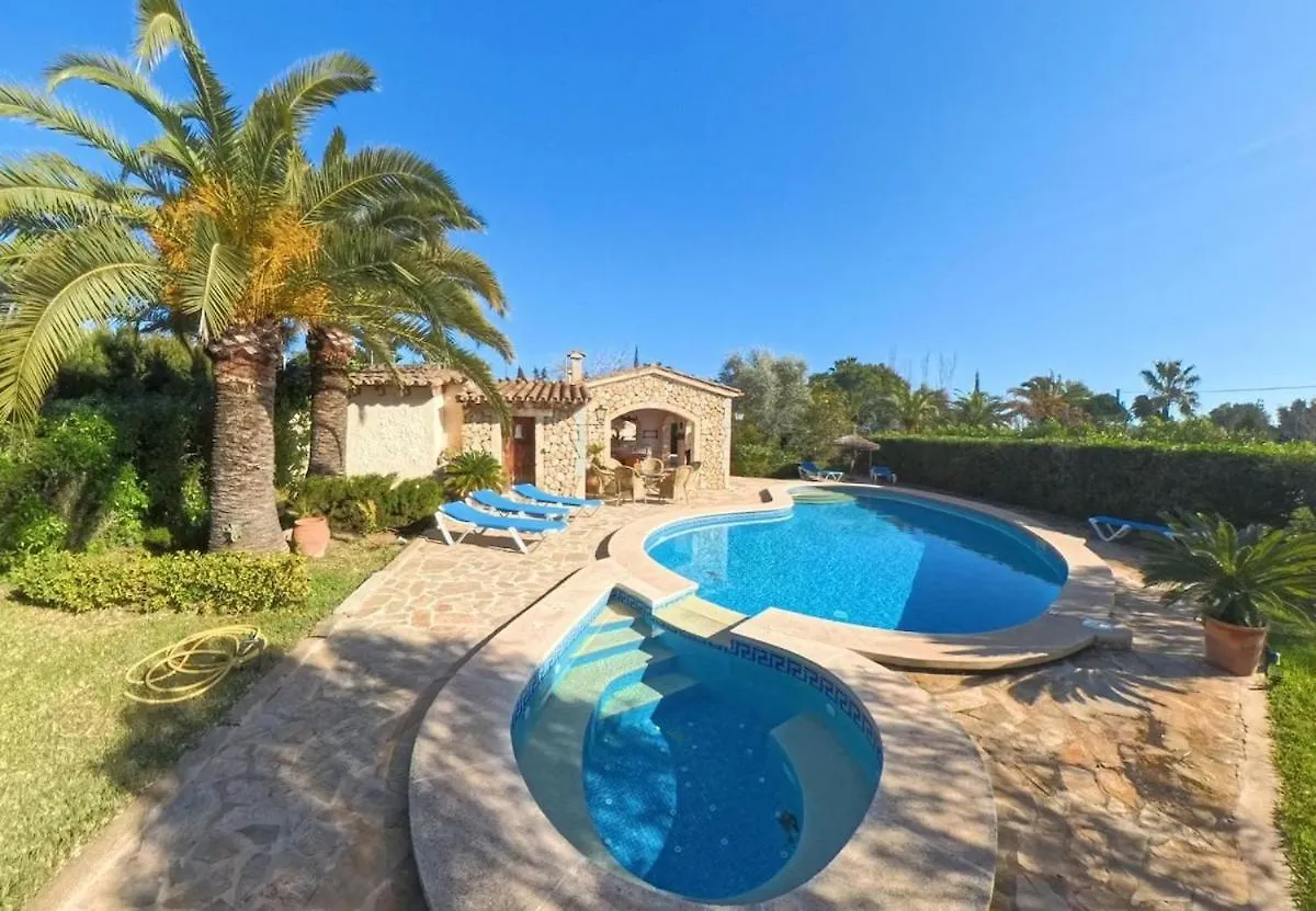 Charming Villa In Area Of Pollensa By Renthousing Port de Pollença Spanien