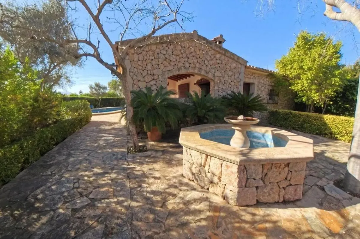 Charming Villa In Area Of Pollensa By Renthousing Port de Pollença